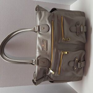 Six Pack Fitness Travel Fit Large Multi-Compartment Beige Gold Zippered Bag